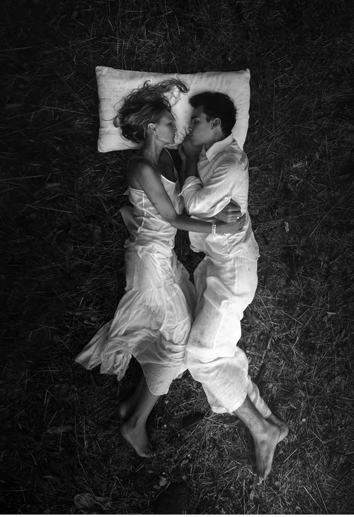 Dormir à deux : symétrie, déséquilibre et tendresse