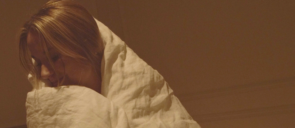 Se sentir bien chez soi pour mieux dormir : pourquoi c’est lié ?