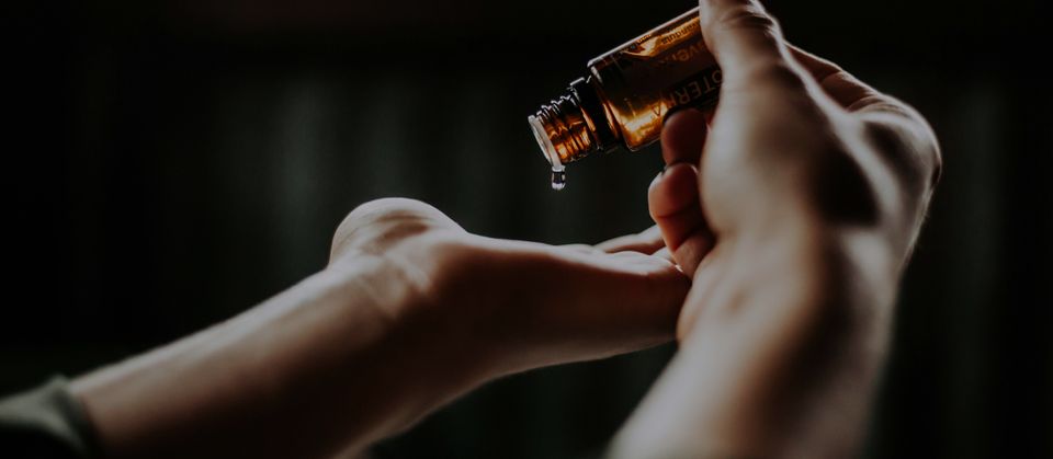 Dormir mieux grâce à l’aromathérapie : mythe ou réalité ?